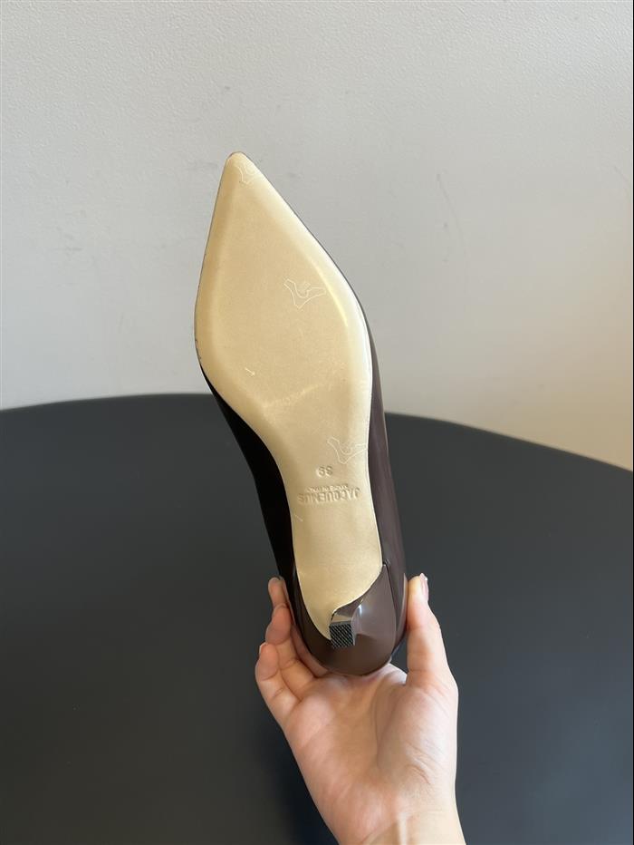 20251128172612570 380